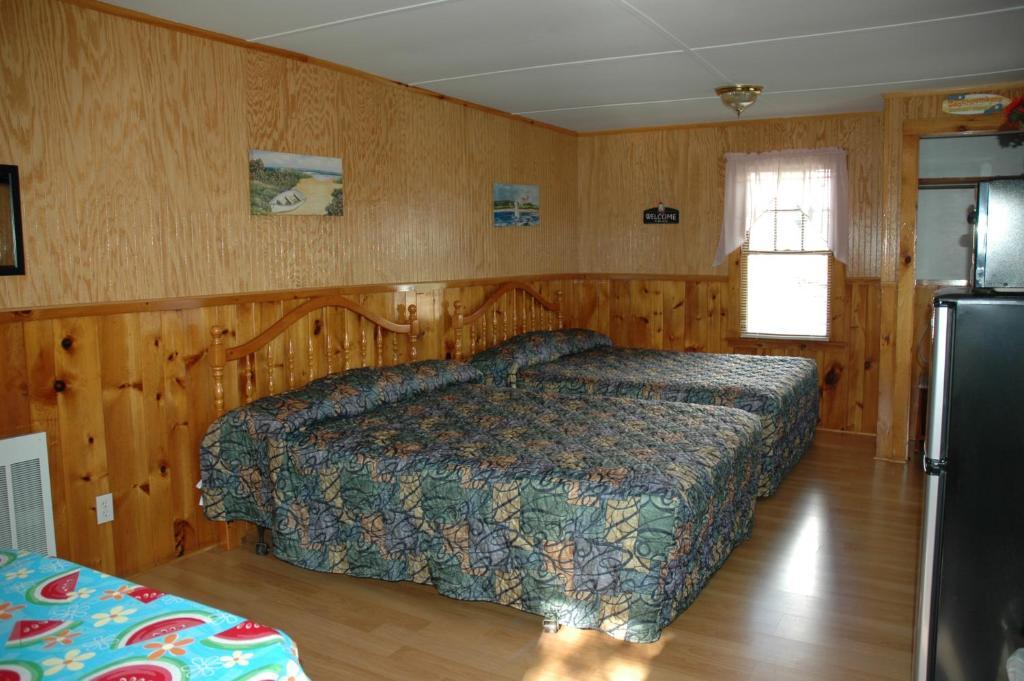 Channel Waterfront Cottages Weirs Beach Quarto foto