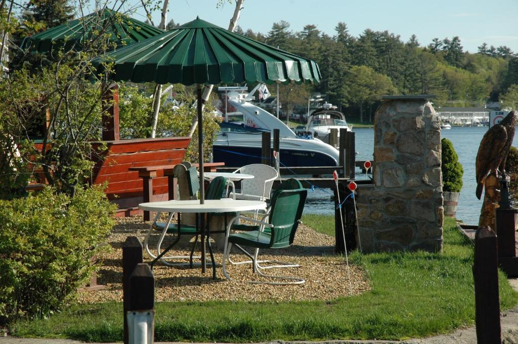 Channel Waterfront Cottages Weirs Beach Quarto foto