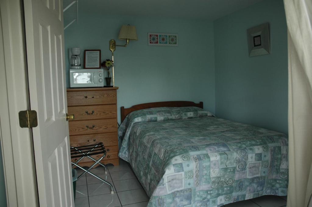 Channel Waterfront Cottages Weirs Beach Quarto foto