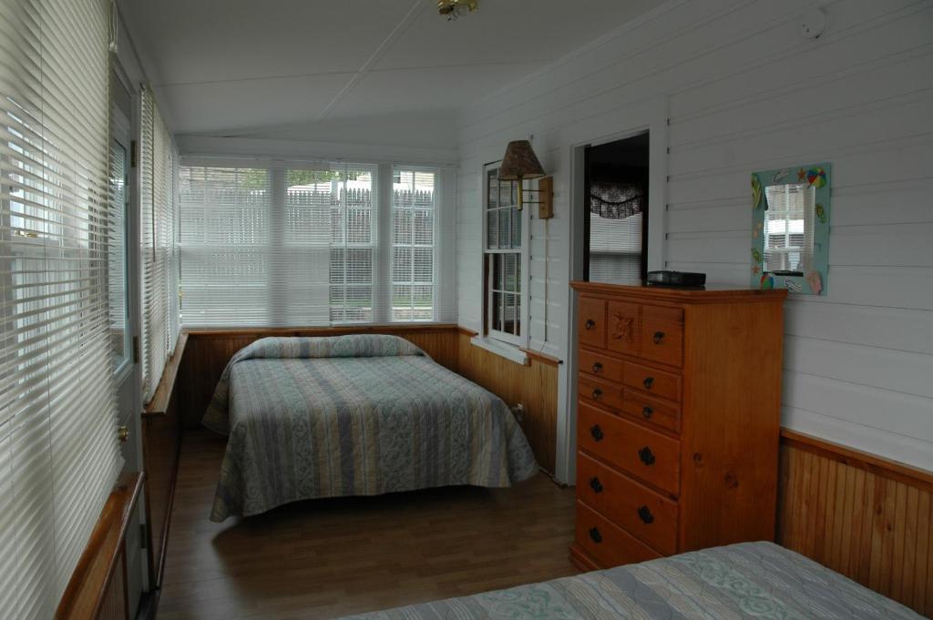Channel Waterfront Cottages Weirs Beach Quarto foto