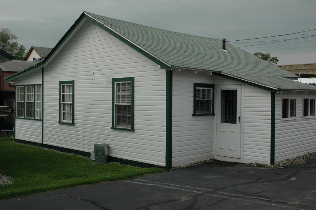 Channel Waterfront Cottages Weirs Beach Quarto foto