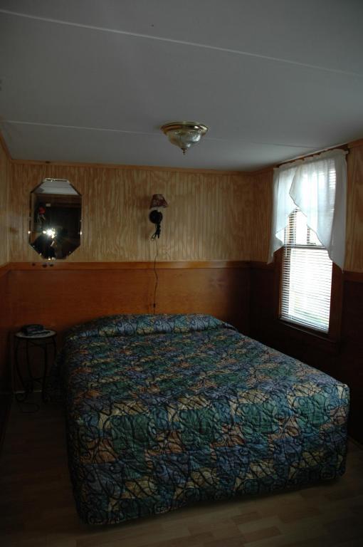 Channel Waterfront Cottages Weirs Beach Quarto foto