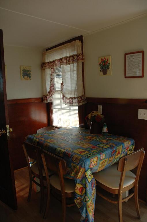 Channel Waterfront Cottages Weirs Beach Quarto foto