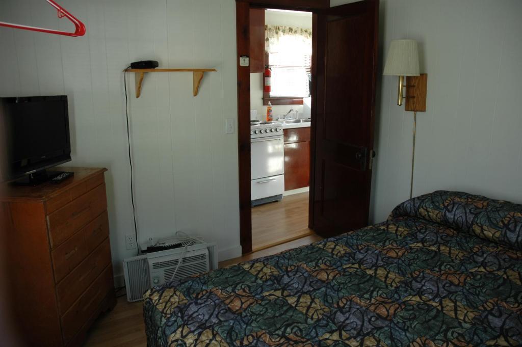 Channel Waterfront Cottages Weirs Beach Quarto foto