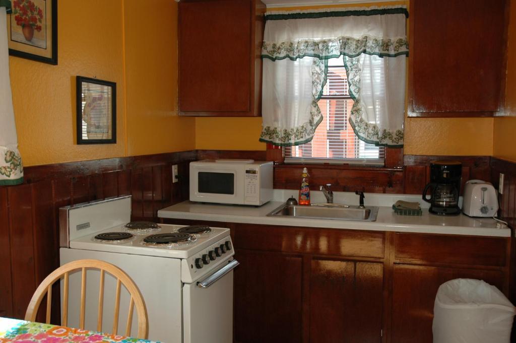 Channel Waterfront Cottages Weirs Beach Quarto foto
