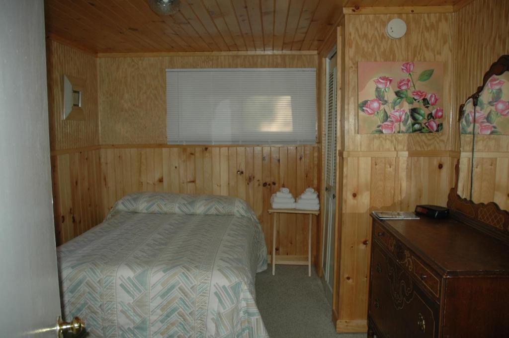 Channel Waterfront Cottages Weirs Beach Quarto foto