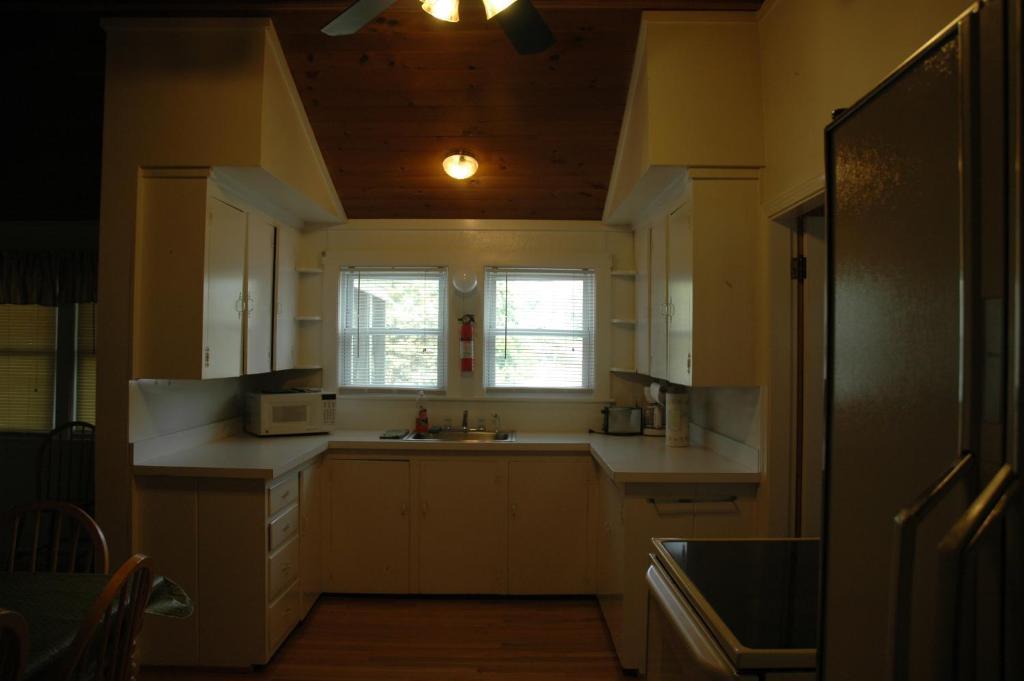 Channel Waterfront Cottages Weirs Beach Quarto foto